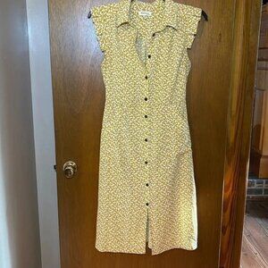 Monteau Beautiful Gold and White Pleated Sleeve Elastic Back Waist Dress Size L